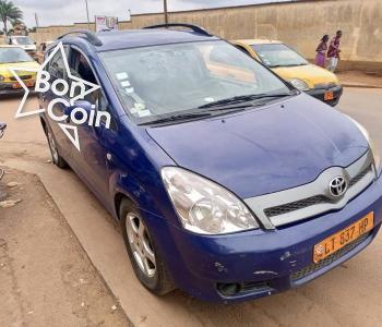 TOYOTA COROLLA VERSO 2006