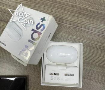 Samsung Buds avec accessoires 