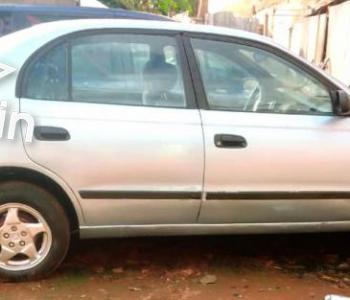 TOYOTA CARINA E BERLINE 1998