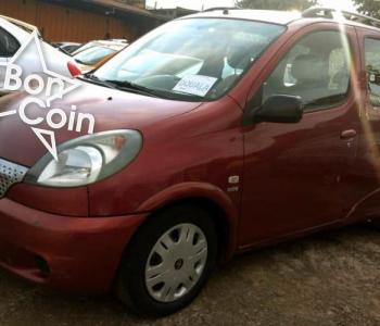 TOYOTA YARIS VERSO 2002