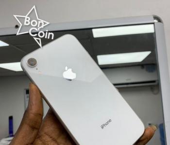 iPhone XR 64Go blanc
