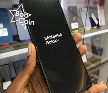 Samsung Galaxy Z flip 3 128Go/8Go 