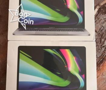MacBook Pro 13 256Go M2 2022 scellé
