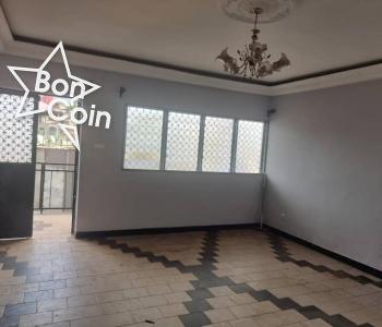 BUREAUX À LOUER A YAOUNDE, BIYEM ASSI