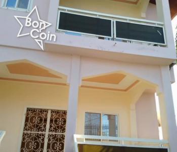 Duplex 6 chambres à louer à Yaoundé, Olembé