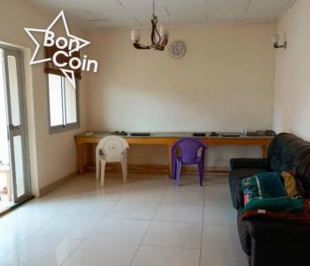 Duplex 4 Chambres à louer à Yaoundé, Emana