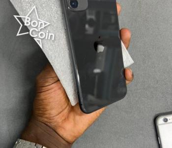 iPhone 11 64Go