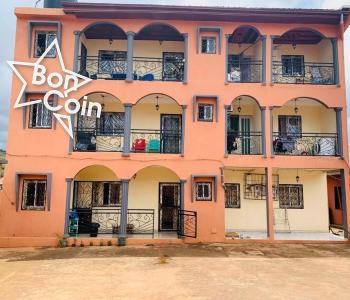 Immeuble à vendre à Yaoundé, Oyom Abang