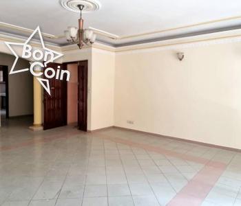 APPARTEMENT À LOUER  À YAOUNDE, BASTOS.