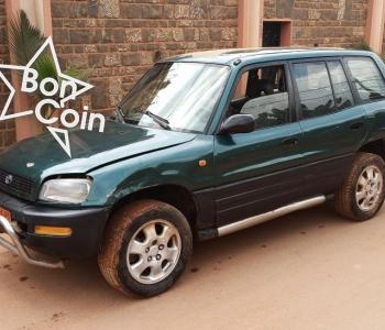 TOYOTA RAV4 Année 99 