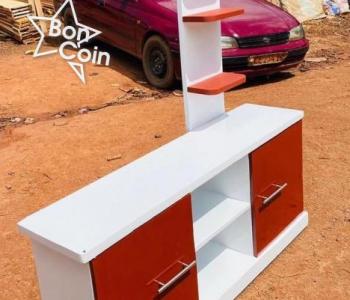 Meuble TV avec espace de rangement