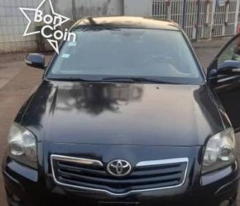 TOYOTA AVENSIS 2004