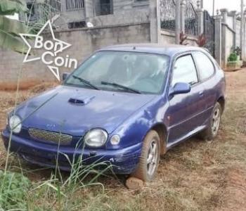 TOYOTA COROLLA 110  3 portières 2002