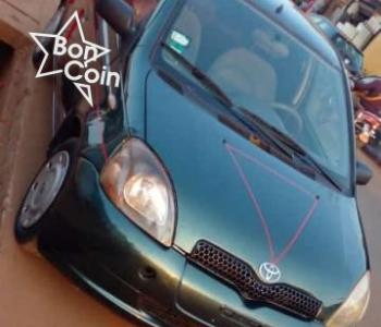 TOYOTA YARIS 2000
