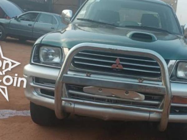 Mitsubishi l200 année 2006
