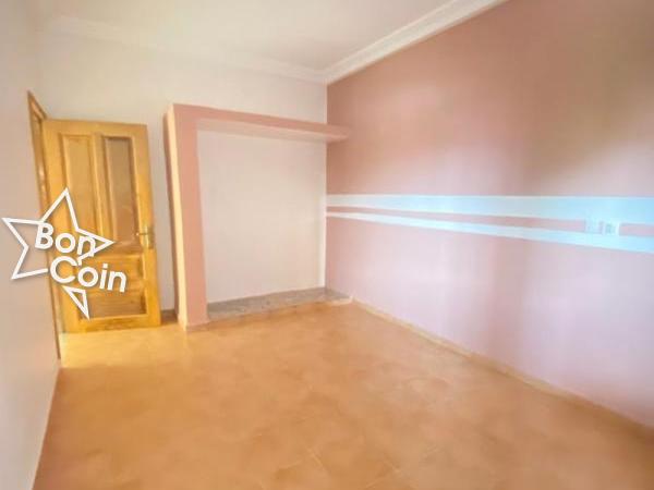 Studio moderne à louer à Logpom, Douala