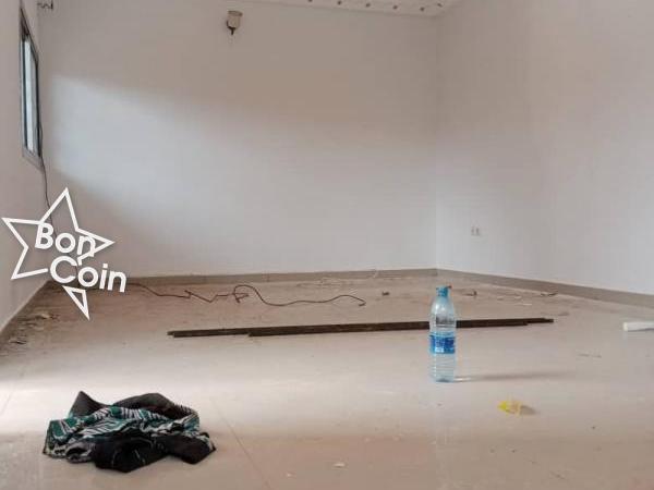 Appartement individuel de 3 chambres à louer à Ngousso, Yaoundé