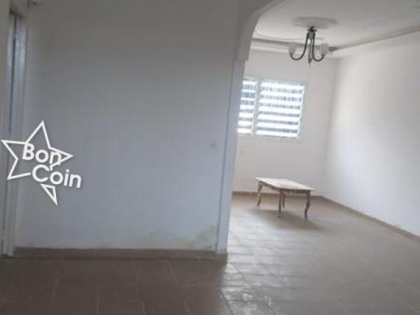 Villa des camps sIc à louer à Kotto, Douala