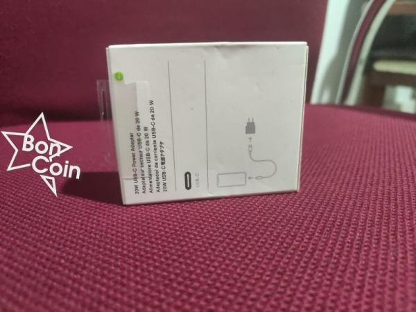 Boîtiers et câbles pour iPhone 