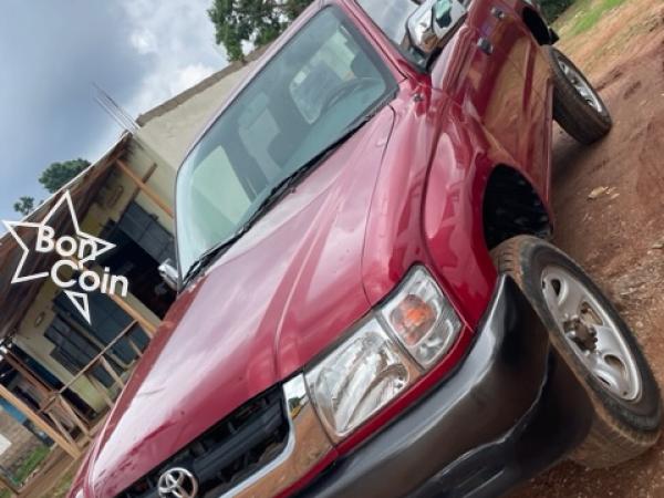 Toyota Pick-Up Hilux 2005 Rouge