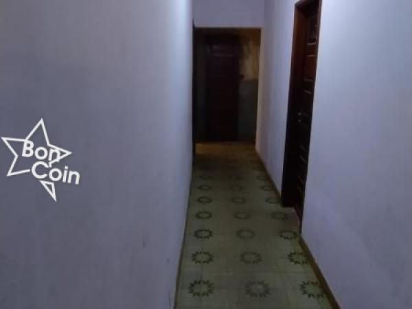 Villa moderne à vendre à Essomba, Yaoundé