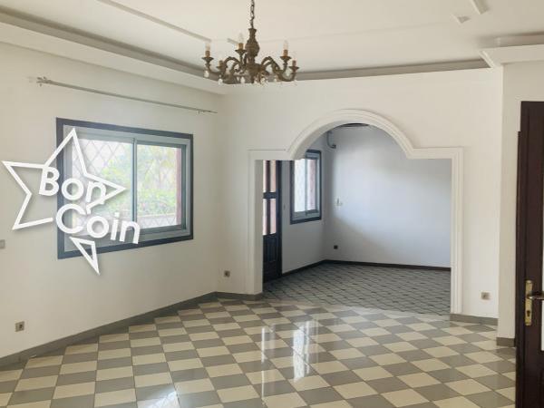GRANDE VILLA  À LOUER À BASTOS, YAOUNDE