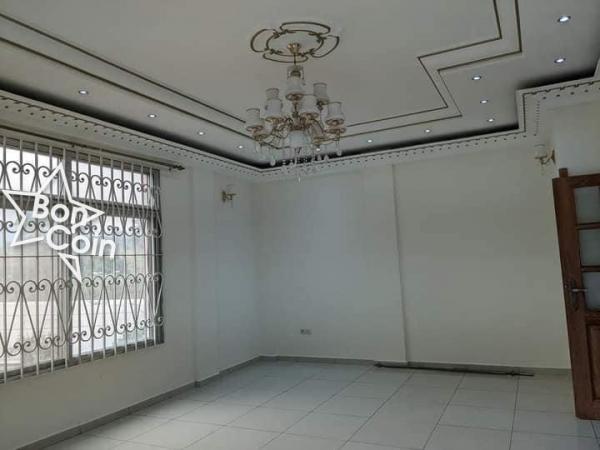 Appartement Haut Standing à louer à Bastos, Yaoundé