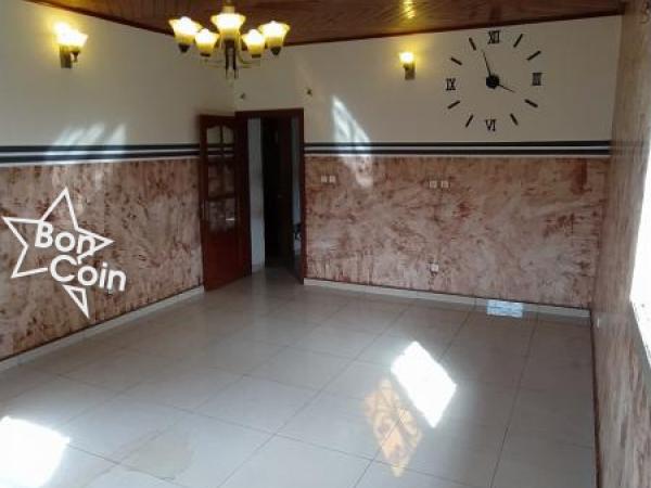 Appartement moderne 2 chambres à louer à Mbankolo, Yaoundé