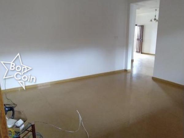 Appartement moderne à louer à Titi Garage - Yaoundé