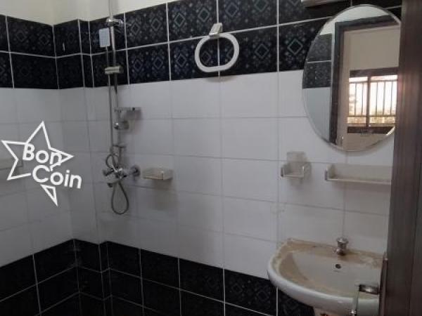 Appartement moderne à louer à Yaoundé, Nkolfoulou