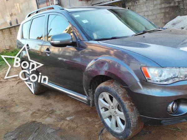 Mitsubishi Outlander 2010