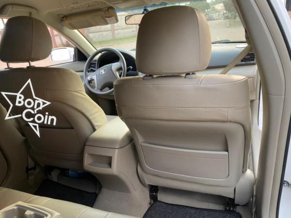 Toyota camry LE 2011 