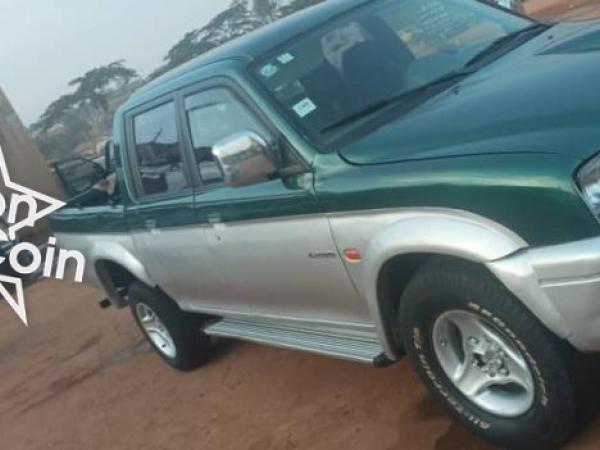 Mitsubishi l200 année 2006