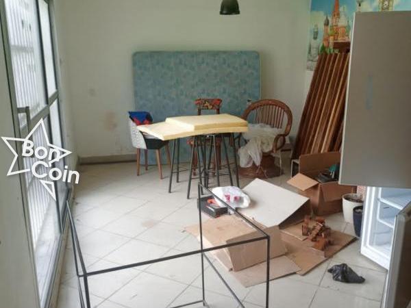 Studio moderne à louer Bali, Douala