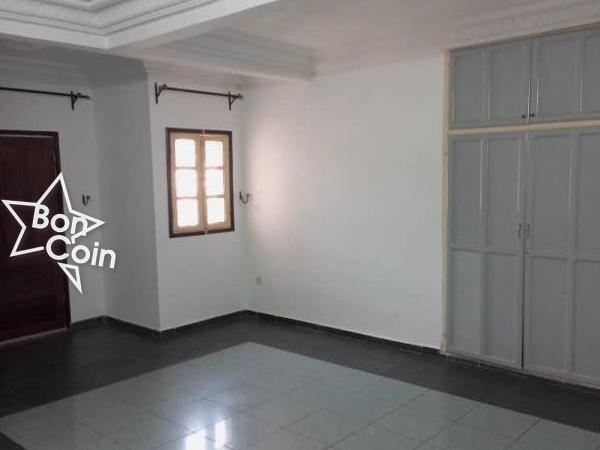 Appartement moderne à louer à Bastos, Yaoundé