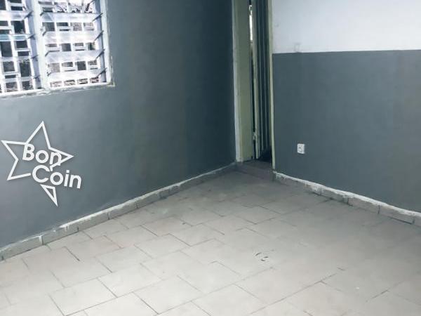 Appartement moderne à louer à Yaoundé, Messassi