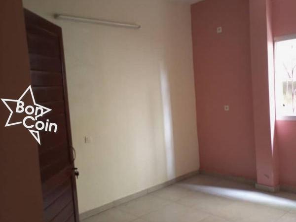 Appartements à louer à Logpom, Douala