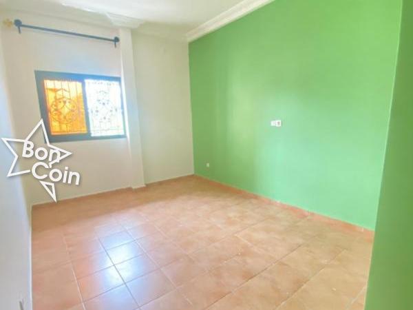 Studio moderne à louer à Logpom, Douala