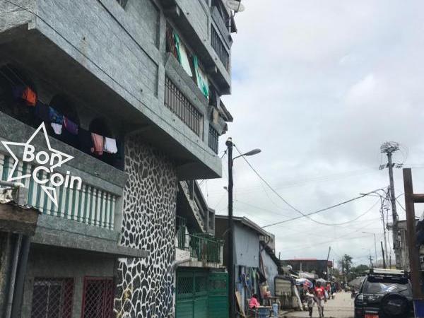Immeuble titré à vendre Douala - Bonapriso 