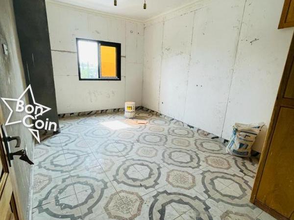 Appartements 3 chambres à louer à Bonamoussadi, Douala