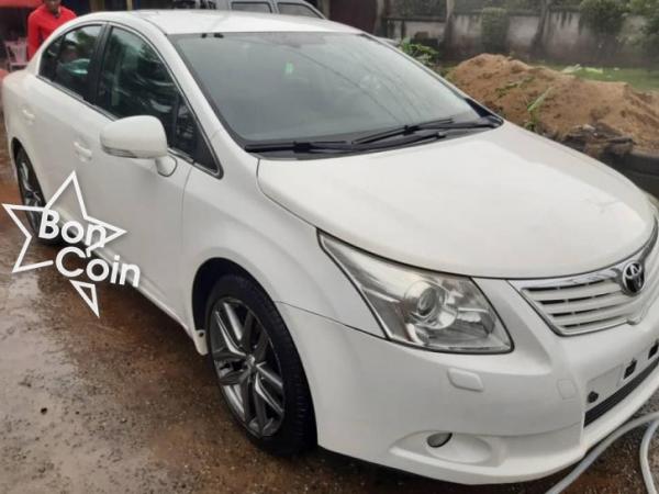 Toyota Avensis 2010/2011