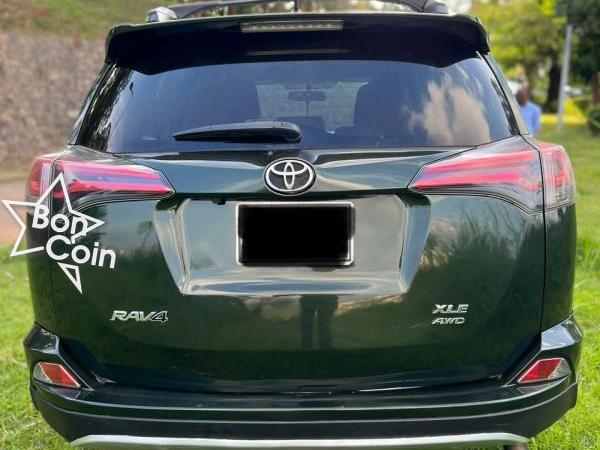 Toyota RAV4 XLE AWD 2017