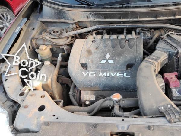 Mitsubishi Outlander 2010