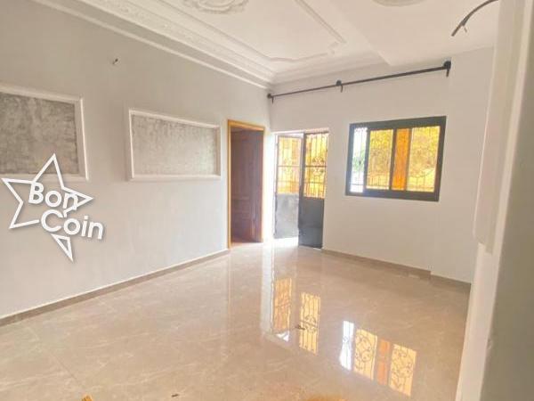 Studio moderne à louer à Logpom, Douala