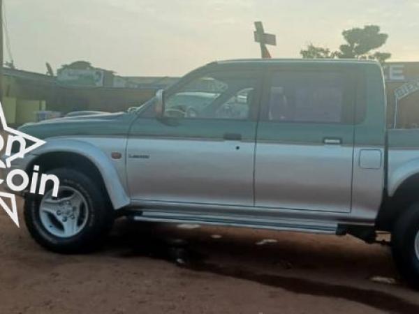 Mitsubishi l200 année 2006