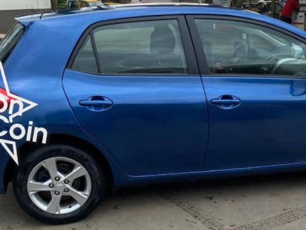 Toyota Auris 2012