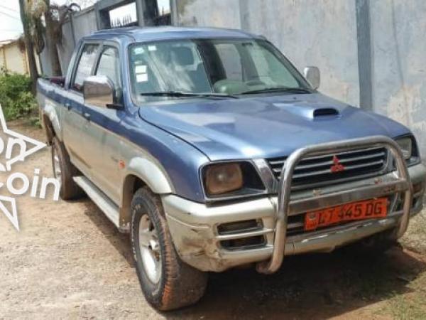 Mitsubishi pickup L200 année 2004