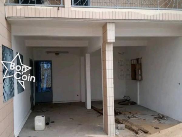 Duplex 5 Chambres à louer à Ange Raphaël, Douala