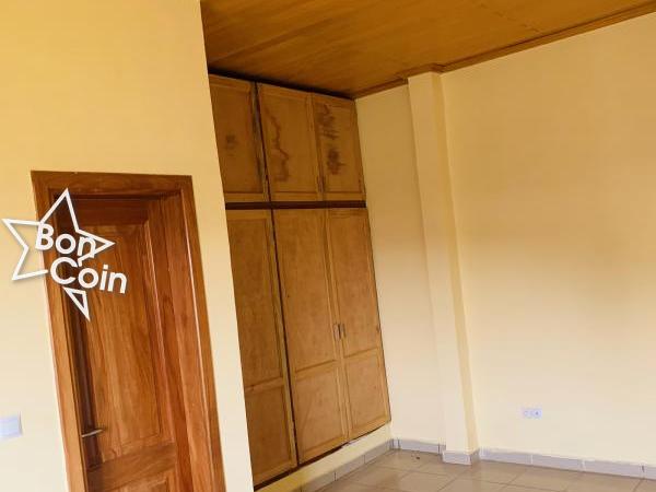 Appartement à louer à Mfandena, Yaoundé