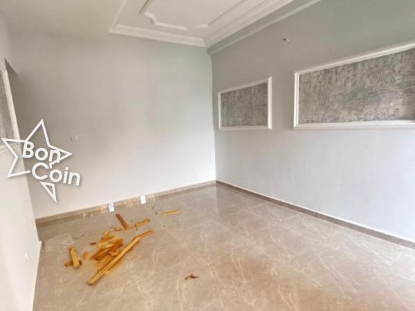 Studio moderne à louer à Logpom, Douala